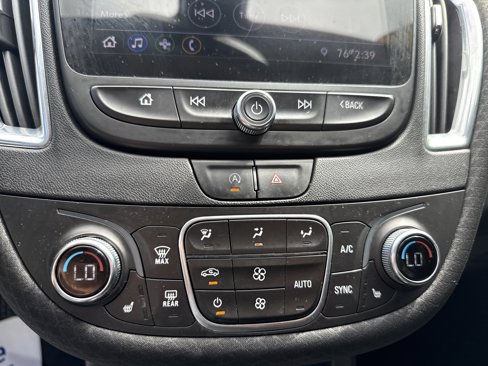 Used 2020 Chevrolet Malibu LT image 29