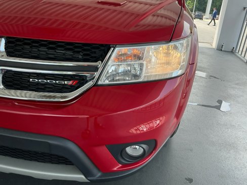 Used 2019 Dodge Journey SE image 30