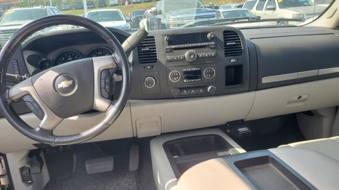 Used 2007 Chevrolet Silverado 1500 LT w/ Safety Package image 7