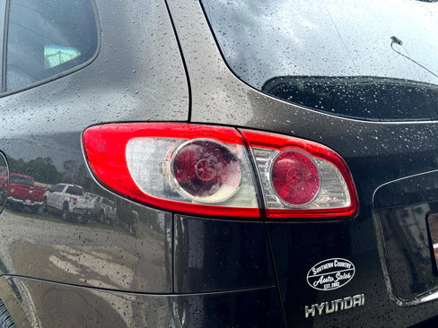Used 2011 Hyundai Santa Fe Limited image 9