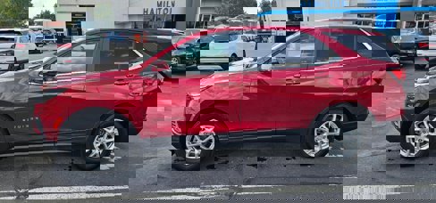 Used 2024 Chevrolet Equinox LT w/ LPO, Floor Liner Package image 4