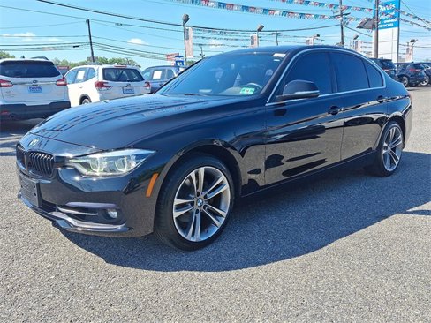 Used 2018 BMW 330i xDrive Sedan image 3