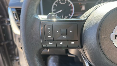 Used 2021 Nissan Rogue SV image 19