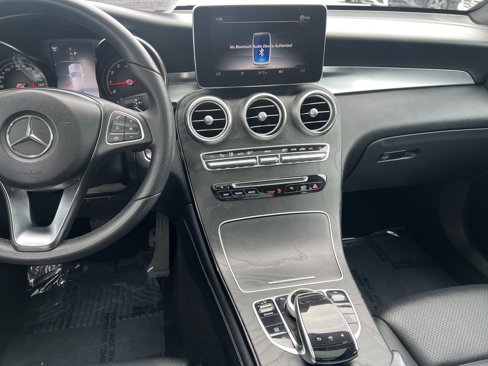 Used 2018 Mercedes-Benz GLC 300 image 35