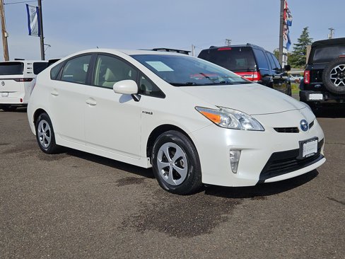 Used 2015 Toyota Prius Three image 7