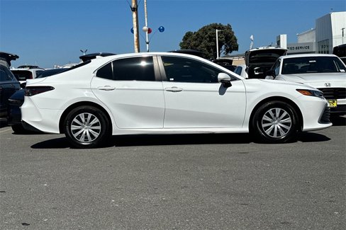 Used 2023 Toyota Camry LE image 2