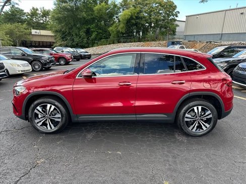 Certified 2025 Mercedes-Benz GLA 250 image 2