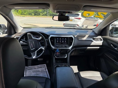 Used 2020 GMC Acadia SLT w/ Driver Alert Package II image 11