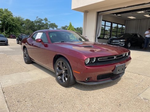 Used 2017 Dodge Challenger SXT Plus image 1