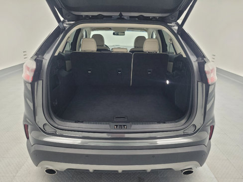 Used 2019 Ford Edge Titanium image 29