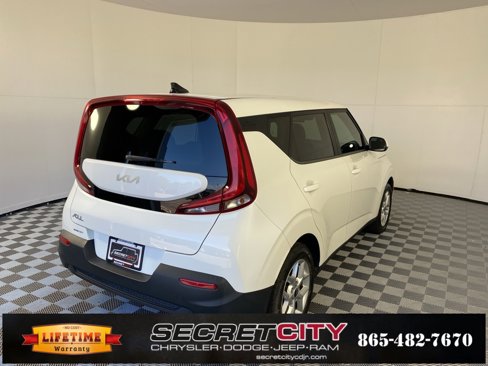 Used 2022 Kia Soul LX w/ Technology Package image 7