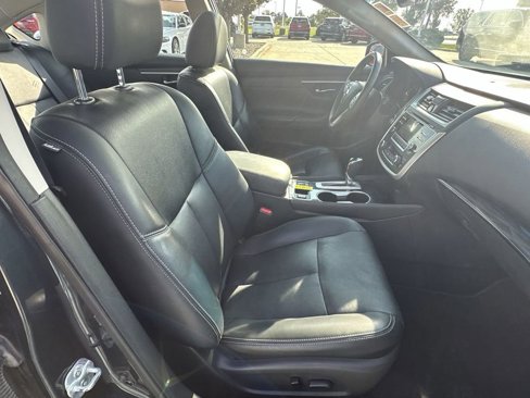 Used 2017 Nissan Altima 2.5 SL w/ Moonroof Package image 28