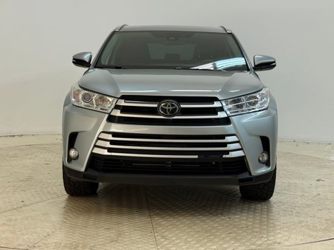 Used 2018 Toyota Highlander XLE image 6