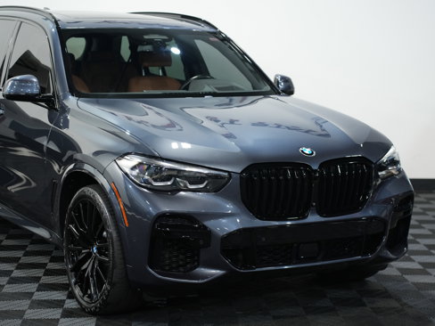 Used 2022 BMW X5 xDrive40i w/ M Sport Package image 9
