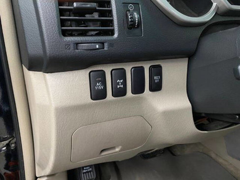 Used 2004 Toyota 4Runner Limited image 12