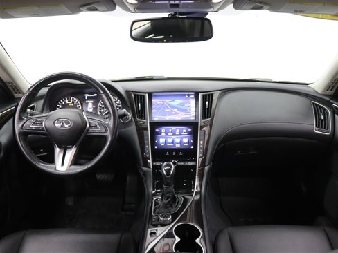 Used 2019 INFINITI Q50 Luxe w/ Essential Package (3.0T Luxe) image 17
