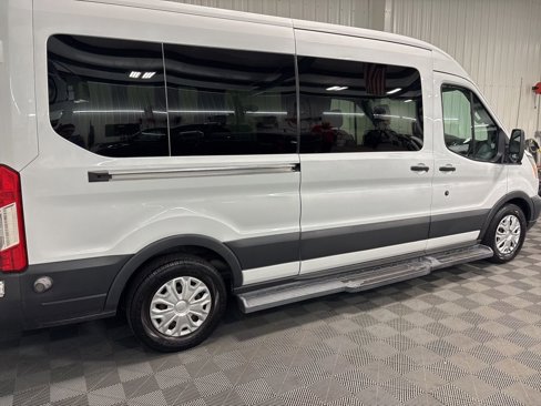 Used 2016 Ford Transit 350 XLT image 7
