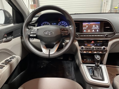 Used 2020 Hyundai Elantra SEL w/ Cargo Package (C1) image 13