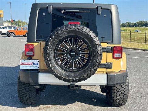 Used 2014 Jeep Wrangler Unlimited Sahara w/ Dual Top Group image 8