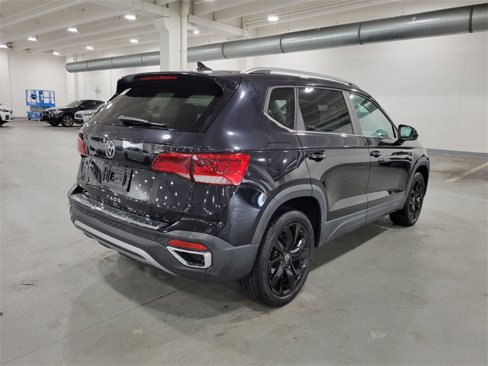 Used 2022 Volkswagen Taos SE image 8