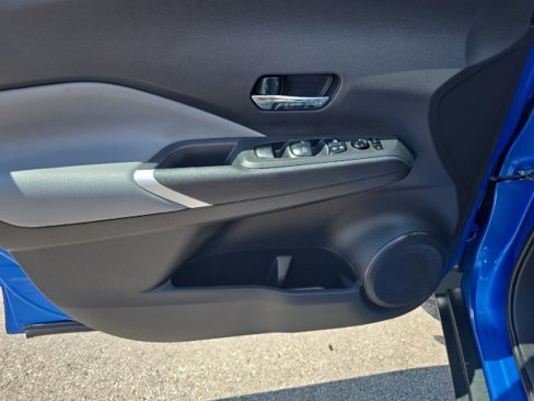 Used 2021 Nissan Kicks SR image 15