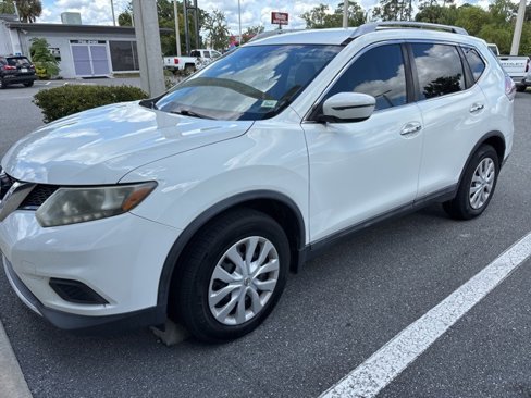 Used 2016 Nissan Rogue S w/ Appearance Package image 3