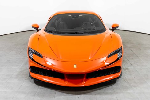 Used 2024 Ferrari SF90 Spider image 10