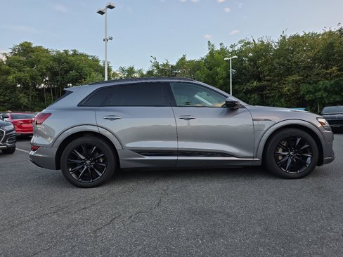 Used 2021 Audi e-tron Premium w/ Convenience Plus Package image 19