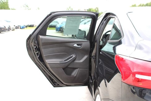 Used 2017 Ford Focus SE image 27