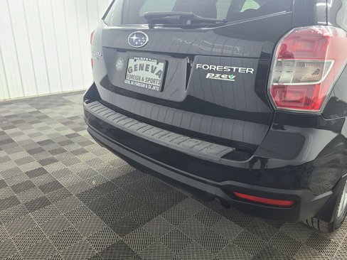 Used 2015 Subaru Forester 2.5i Premium w/ All-Weather Package image 19