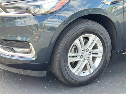 Certified 2018 Buick Enclave Essence image 8