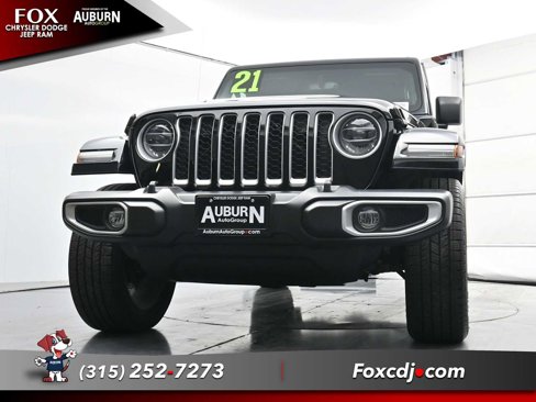 Used 2021 Jeep Wrangler Sahara w/ Cold Weather Group image 17