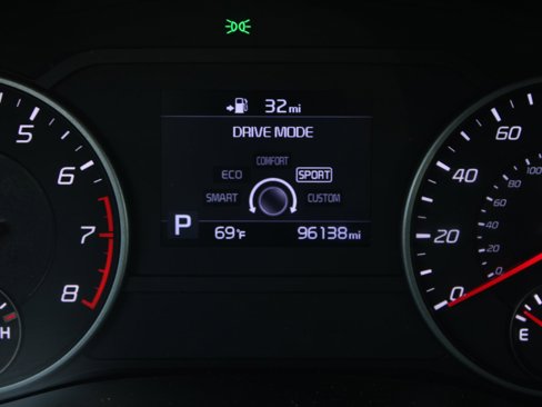 Used 2020 Kia Stinger GT-Line image 30