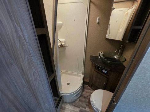 Used 2016 Mercedes-Benz Sprinter 3500 image 53