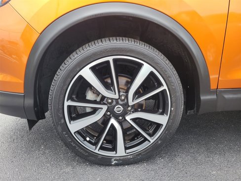 Used 2017 Nissan Rogue Sport SL w/ SL Premium Package image 10