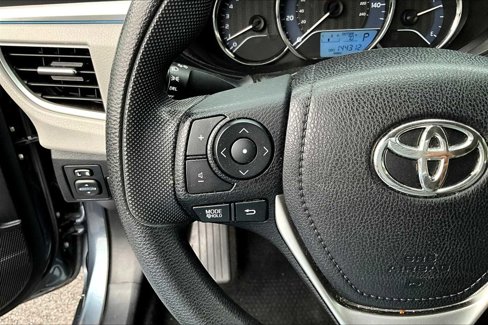 Used 2016 Toyota Corolla LE image 21