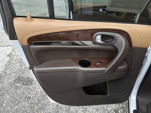 Used 2016 Buick Enclave Leather w/ Trailering Package image 27