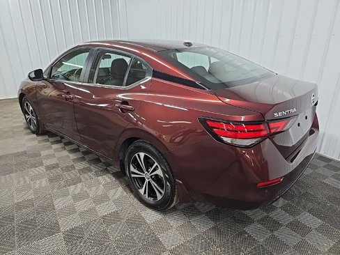 Used 2021 Nissan Sentra SV image 9