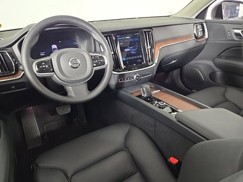 Certified 2025 Volvo S60 B5 Plus image 14