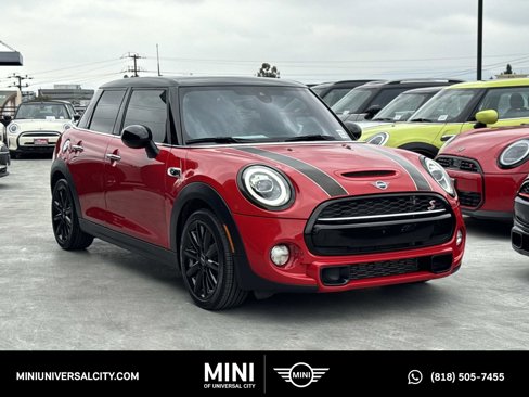 Used 2019 MINI Cooper S image 1