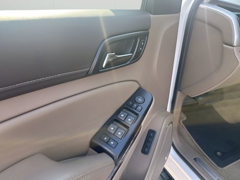 Used 2018 GMC Yukon SLT w/ Premium Edition image 29