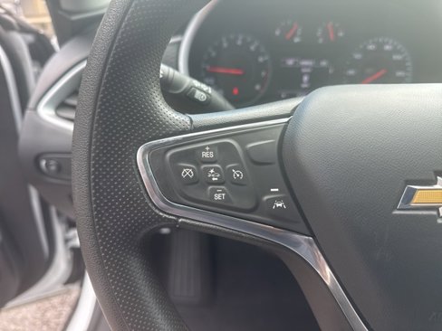 Used 2023 Chevrolet Malibu LT image 16