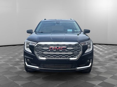 Used 2023 GMC Terrain Denali w/ Denali Premium Package image 2