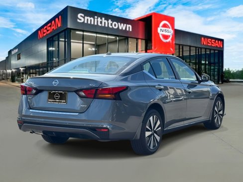 Certified 2022 Nissan Altima 2.5 SV image 6