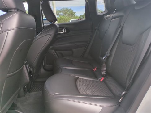 Used 2022 Jeep Compass Altitude w/ Convenience Group image 14