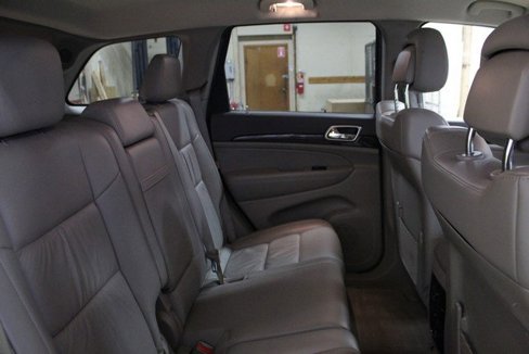 Used 2011 Jeep Grand Cherokee Laredo image 13