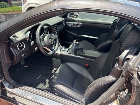 Certified 2020 Mercedes-Benz SLC 300 image 5