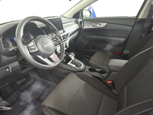 Used 2023 Kia Forte LXS image 7