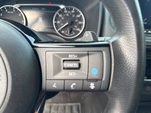 Used 2021 Nissan Rogue SV image 21