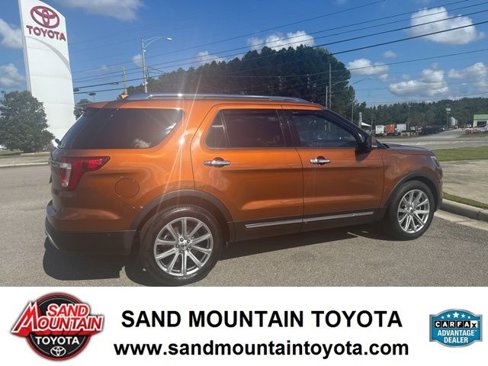 Used 2017 Ford Explorer Limited w/ Equipment Group 301A image 3